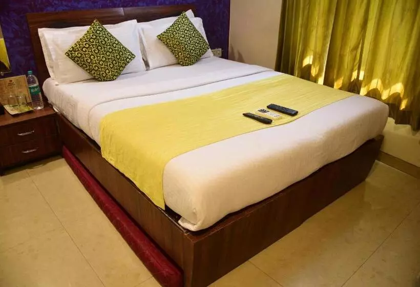 هتل K C Residency