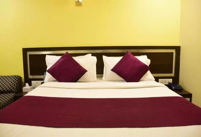 هتل K C Residency