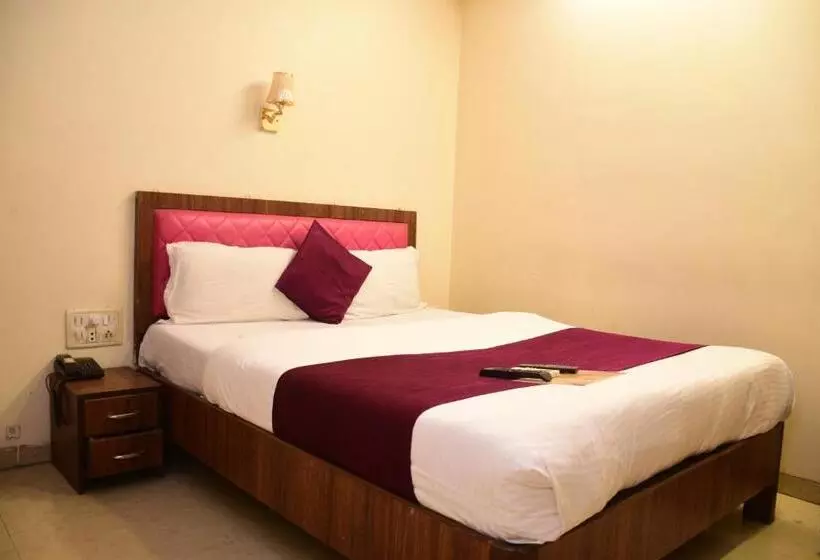 هتل K C Residency