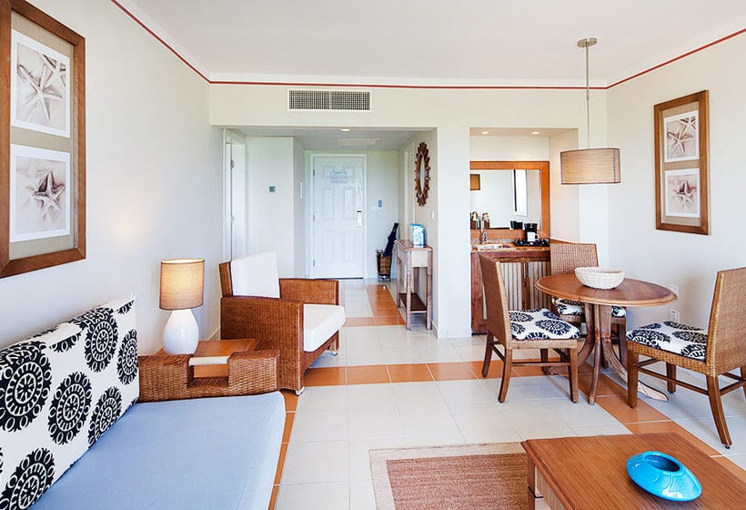 Memories Flamenco Beach Resort