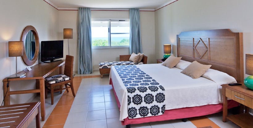 Memories Flamenco Beach Resort