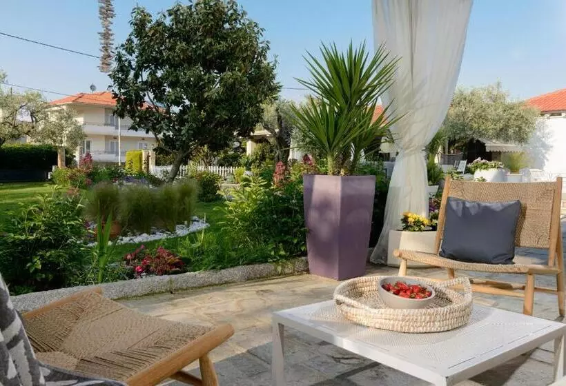 هتل Nikoleta Luxury Villa