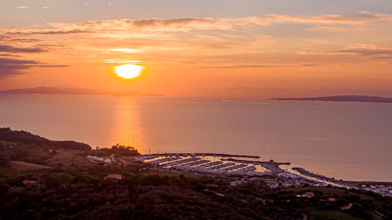 فندق Resort Baia Scarlino