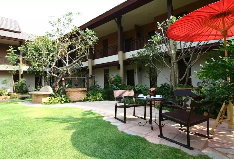 Mae Jo Golf Resort & Spa