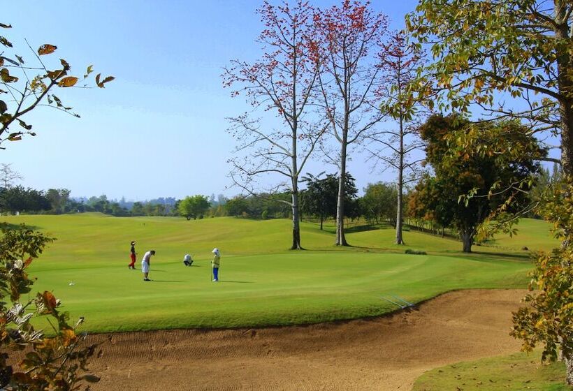 Mae Jo Golf Resort & Spa