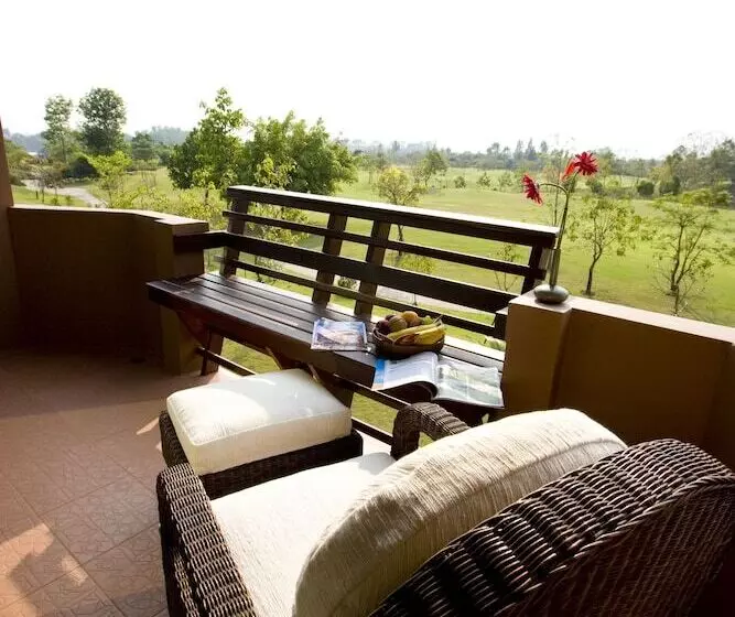 Mae Jo Golf Resort & Spa