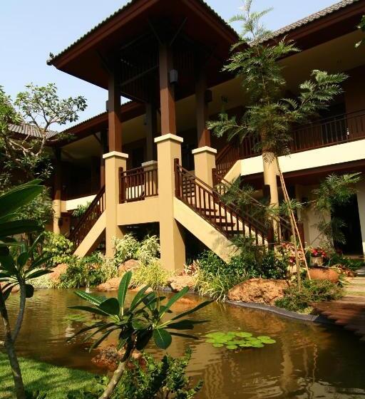 Mae Jo Golf Resort & Spa