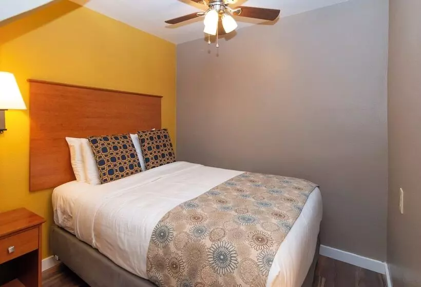 Motelli Nordic Inn And Suites