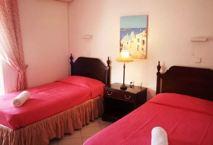 Villa Phoenix Apartments & Studios