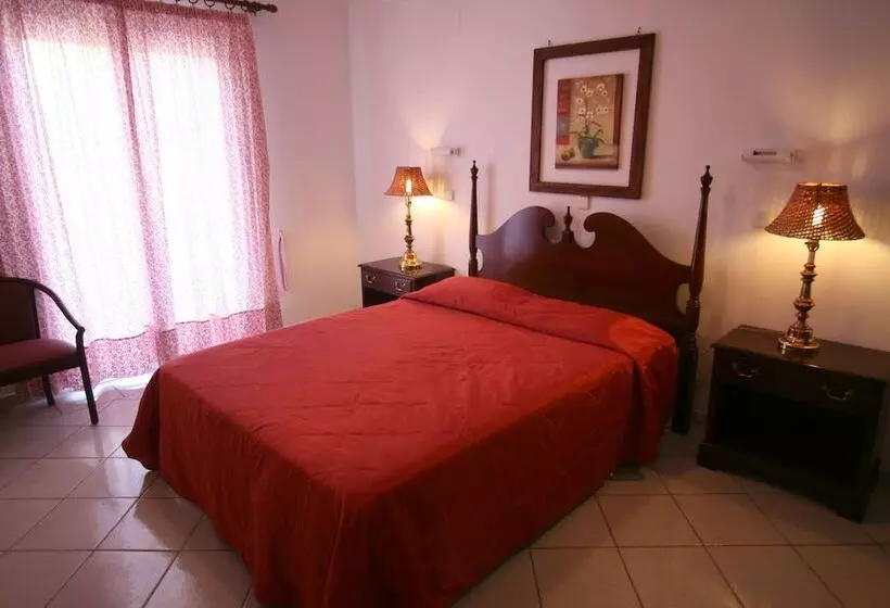 Villa Phoenix Apartments & Studios