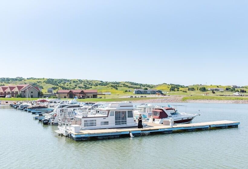 Arrowwood Resort At Cedar Shore