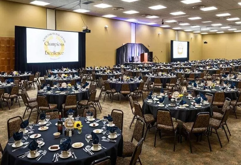 Arrowwood Resort At Cedar Shore