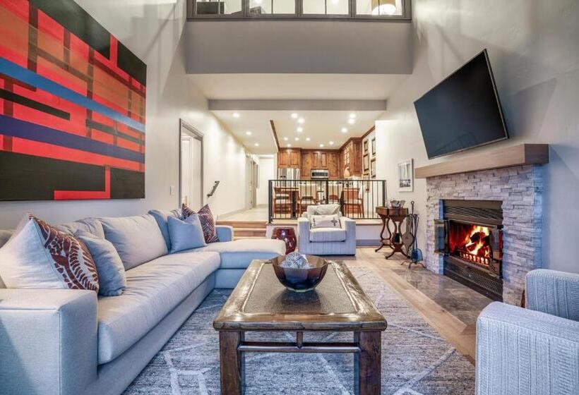 Creekside At Beaver Creek