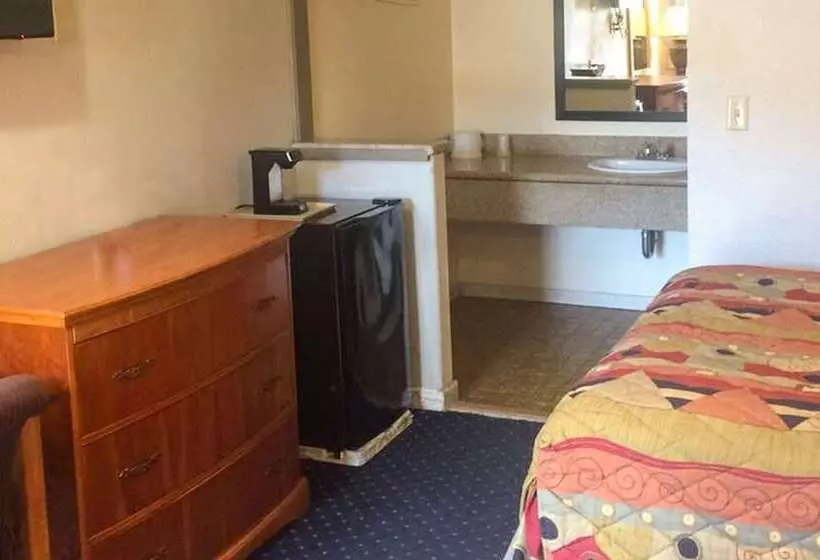 Crown Lodge Motel Oakland