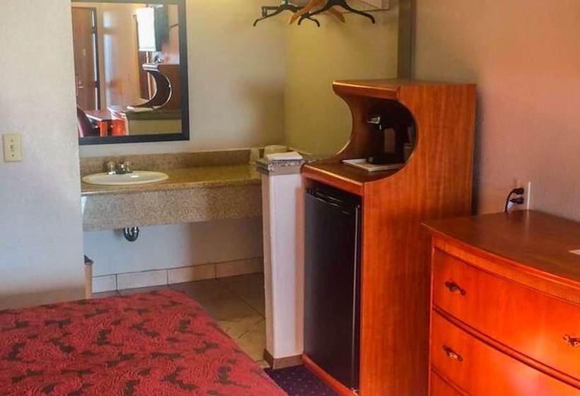 Crown Lodge Motel Oakland