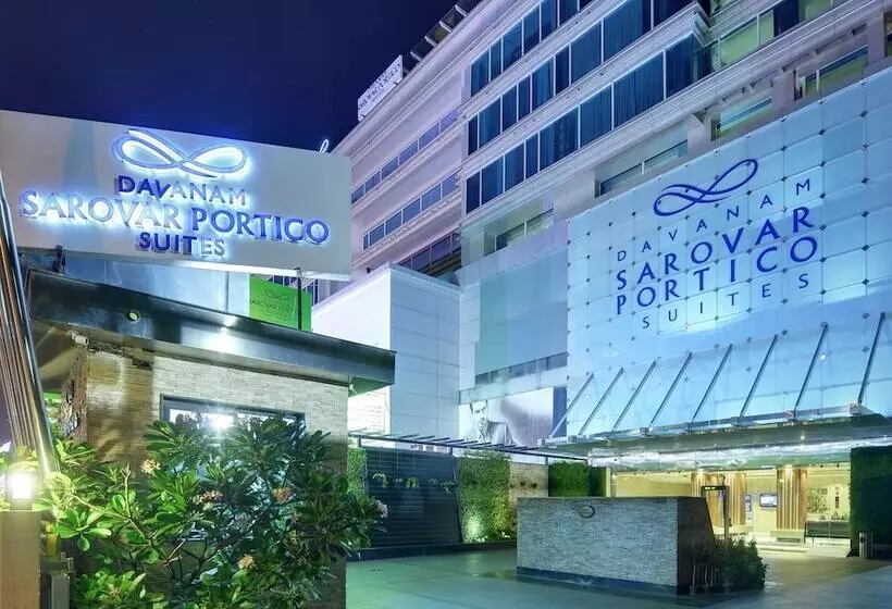 酒店 Davanam Sarovar Portico Suites Bengaluru