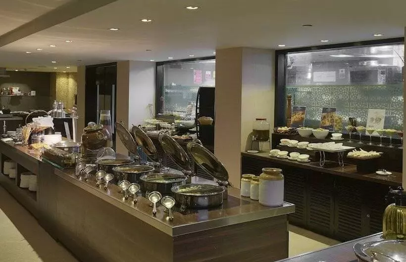 酒店 Davanam Sarovar Portico Suites Bengaluru