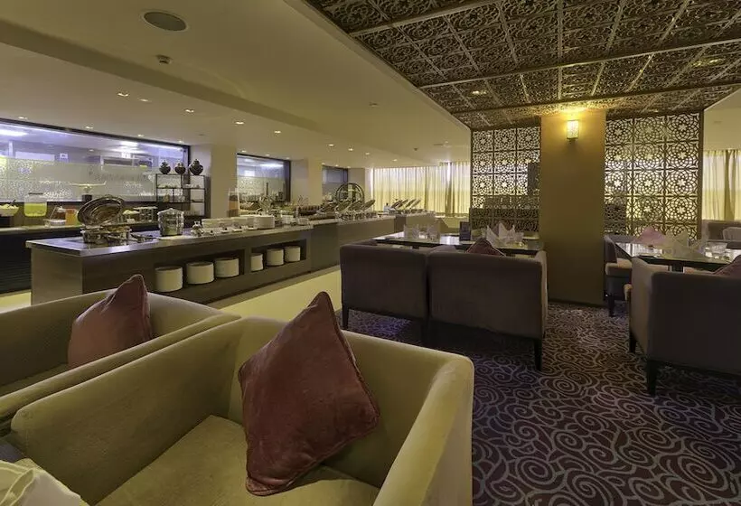 酒店 Davanam Sarovar Portico Suites Bengaluru