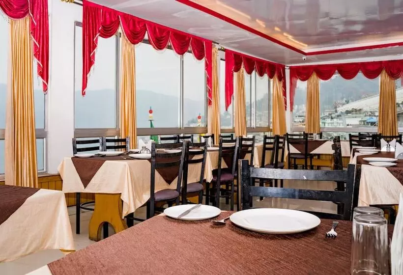 فندق Doma Residency