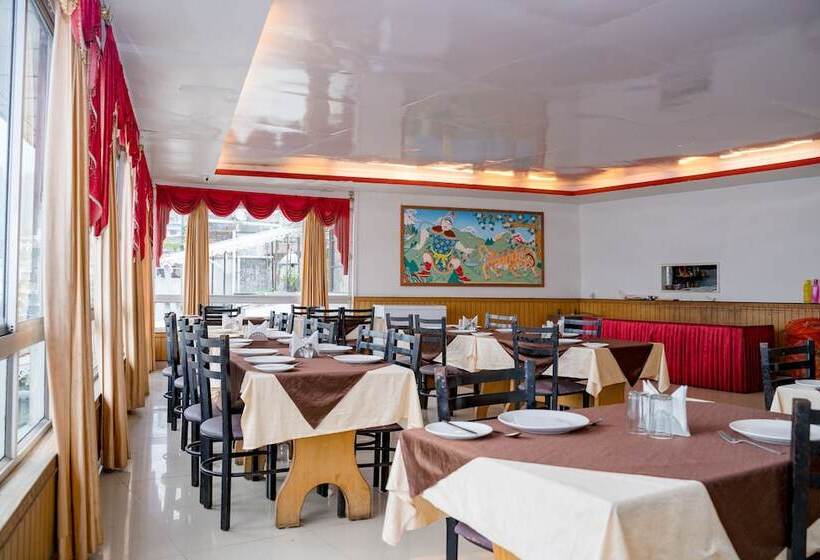 فندق Doma Residency