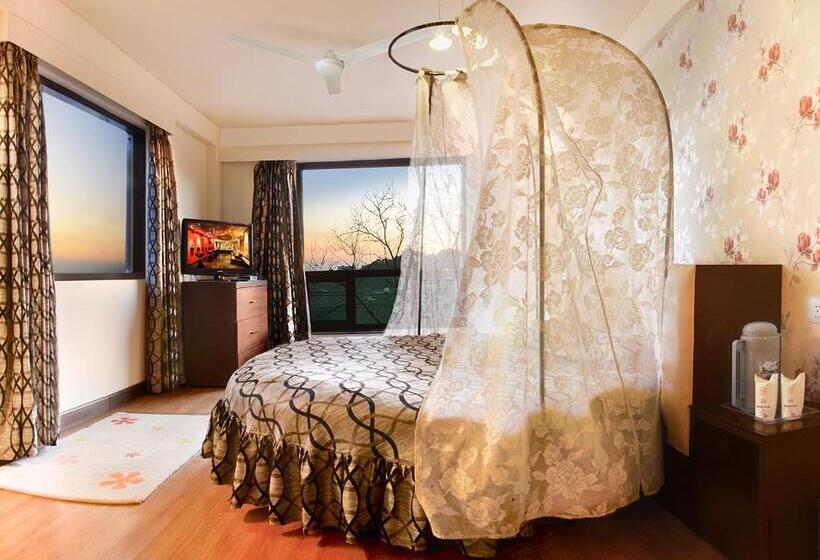 ホテル Honeymoon Inn  Mussoorie