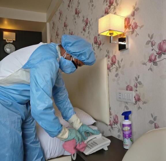 ホテル Honeymoon Inn  Mussoorie