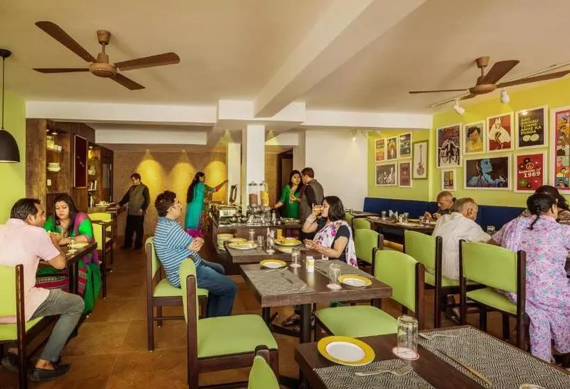 ホテル Honeymoon Inn  Mussoorie