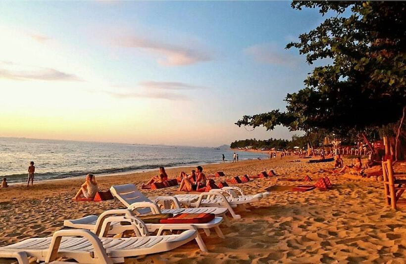 호텔 Lanta Pavilion Resort