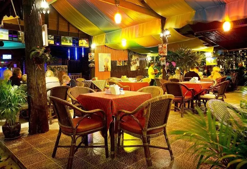 호텔 Lanta Pavilion Resort