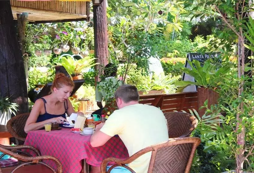 호텔 Lanta Pavilion Resort