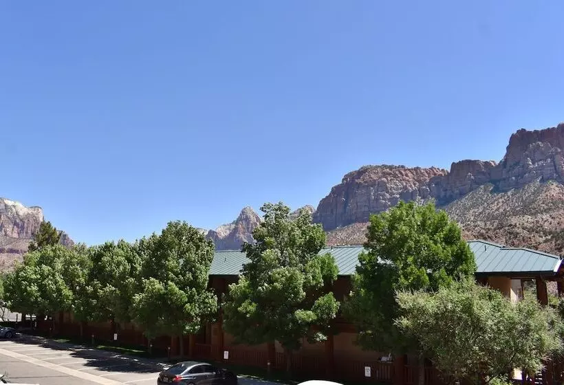 酒店 De Novo Springdale, Tapestry Collection By Hilton