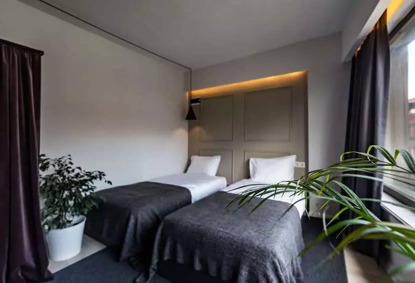 ホテル Pesa Suites