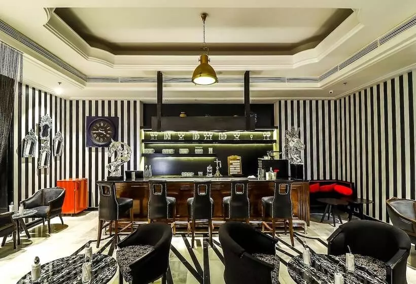 호텔 Piccadily Raipur