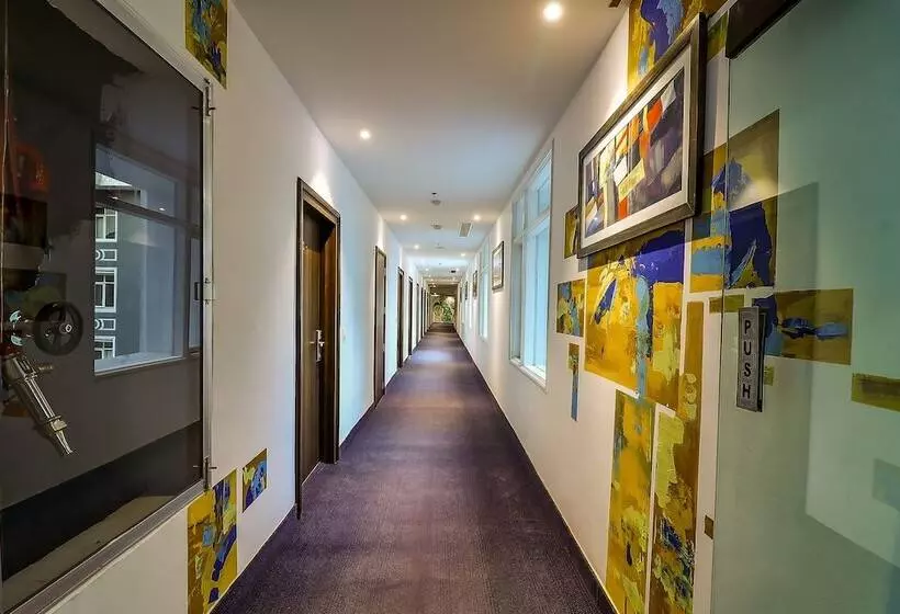 호텔 Piccadily Raipur