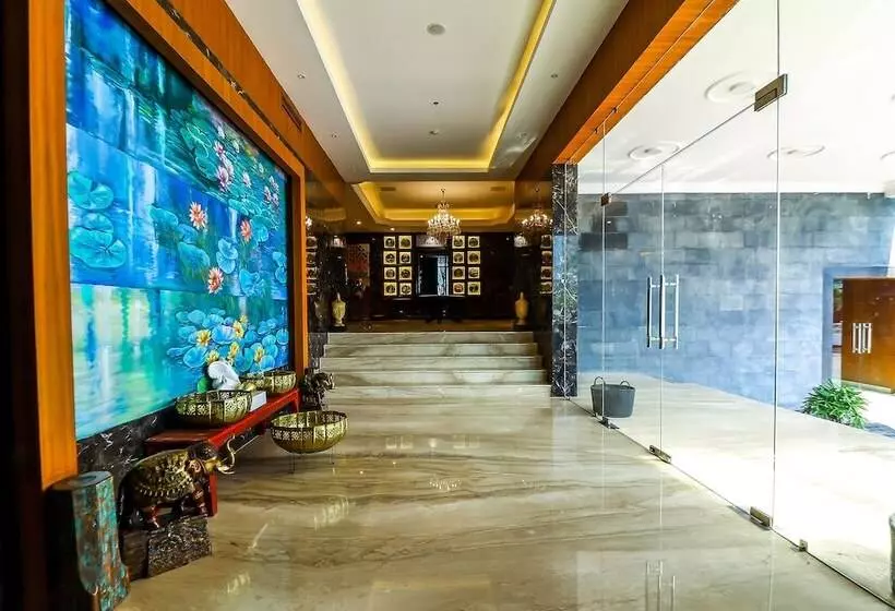 호텔 Piccadily Raipur