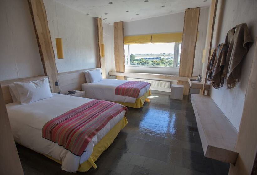 هتل Remota Patagonia Lodge