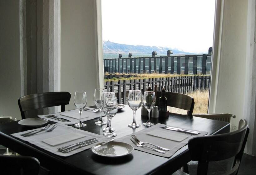 هتل Remota Patagonia Lodge