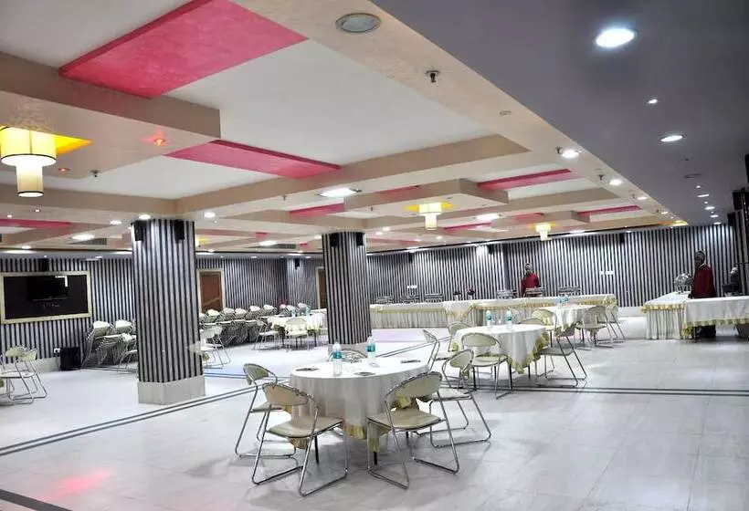 هتل Sun A Taj View Heritage