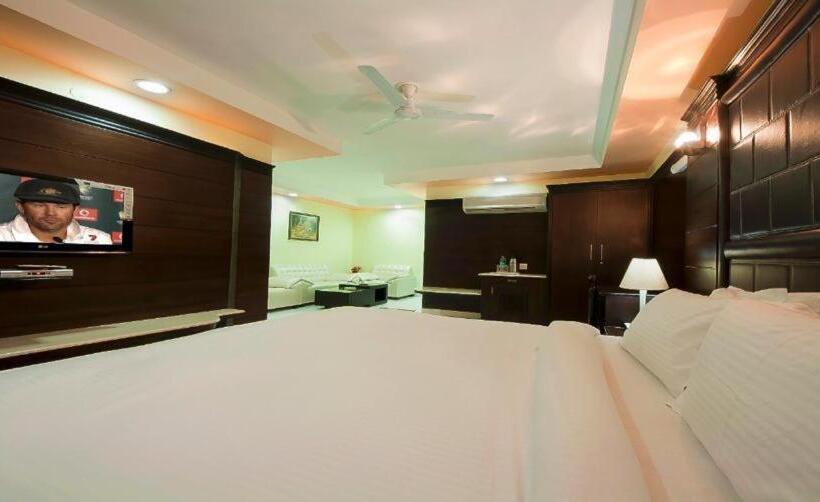 فندق Sun   A Taj View Heritage