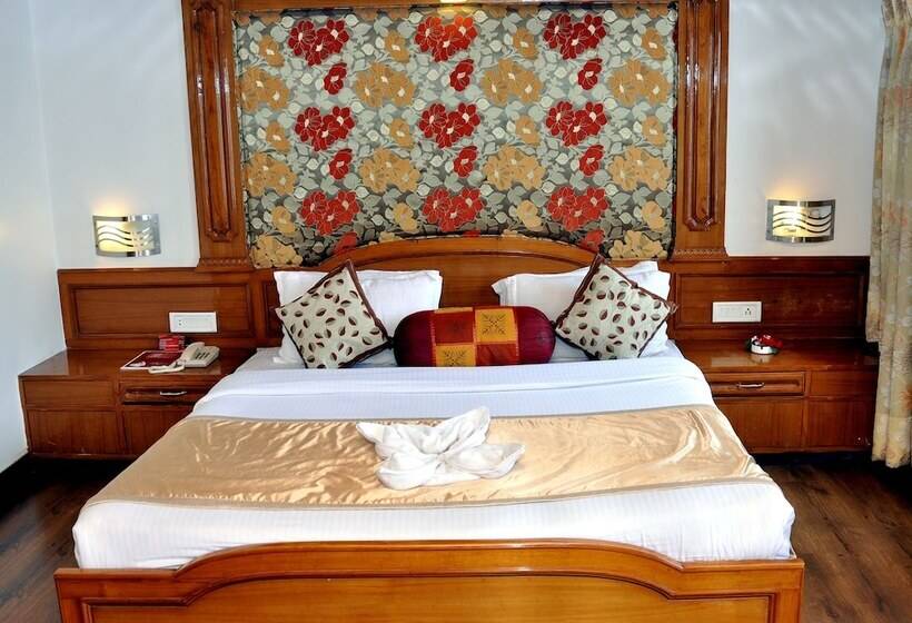 فندق Surya Shimla