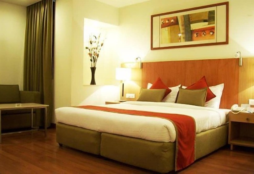 فندق Taj Tristar