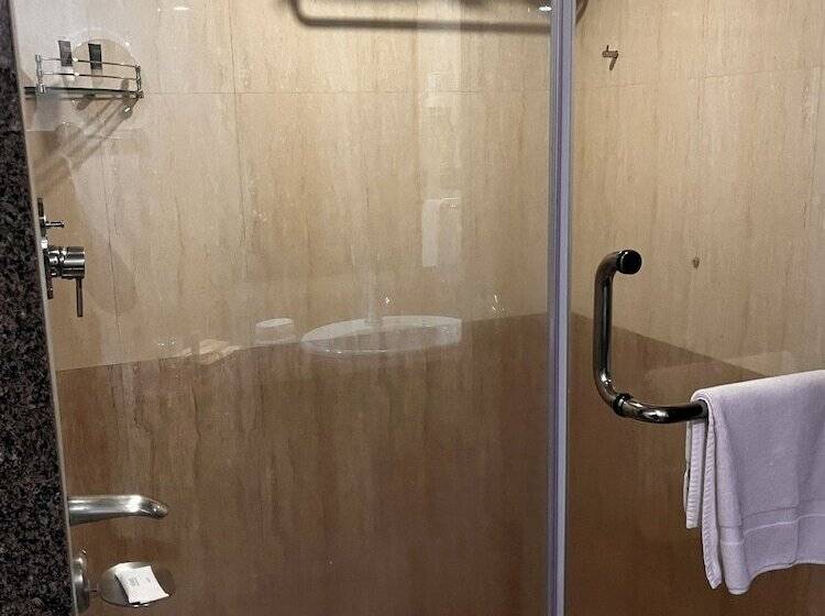 호텔 The Ocean Pearl