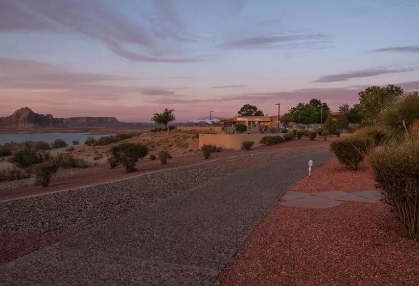 Lake Powell Resort