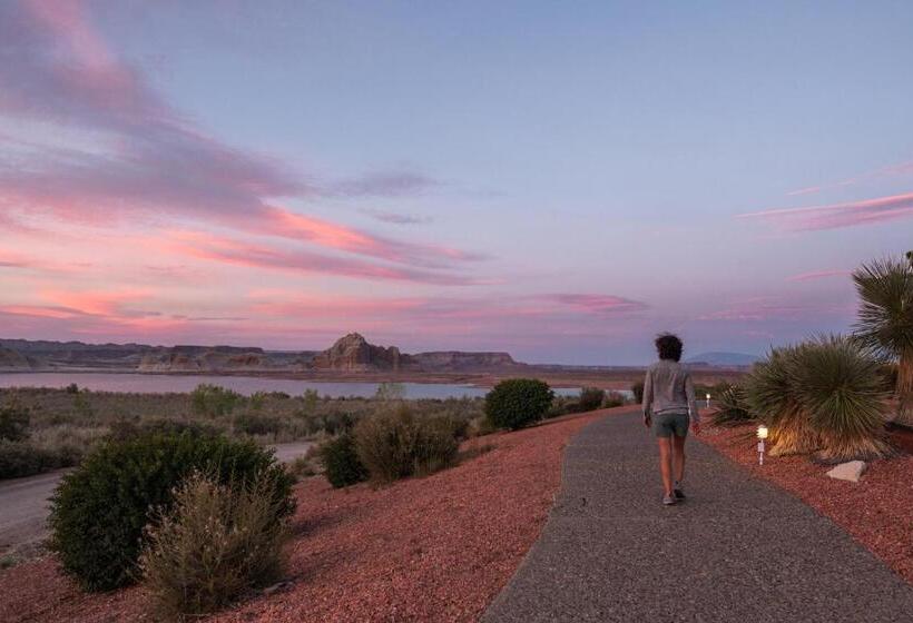 Lake Powell Resort