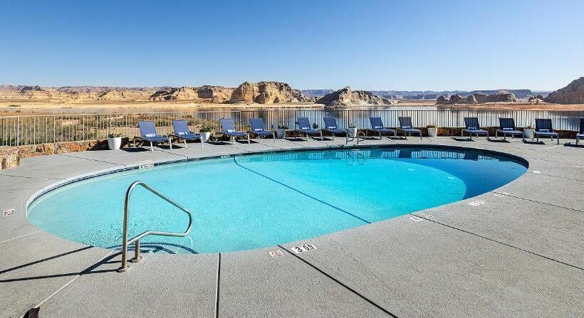 Lake Powell Resort