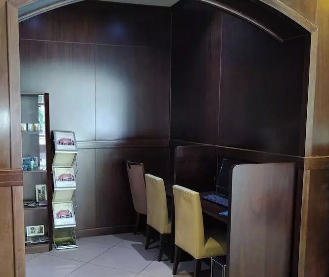 Fortune Plaza Hotel, Dubai Airport
