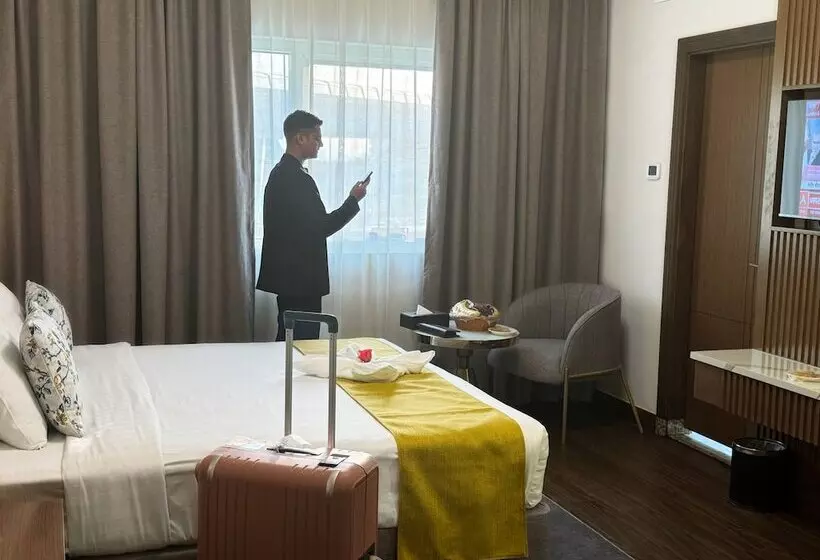 Fortune Plaza Hotel, Dubai Airport