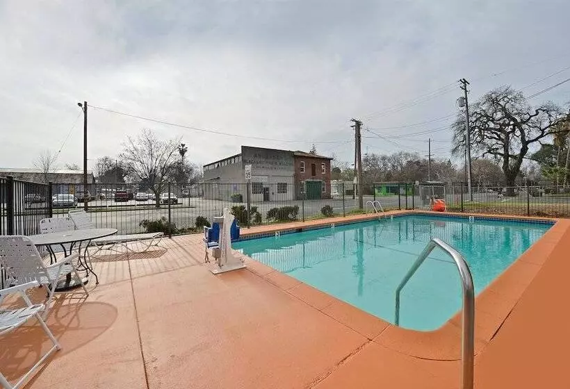 בית מלון כפרי Americas Best Value Inn Chico