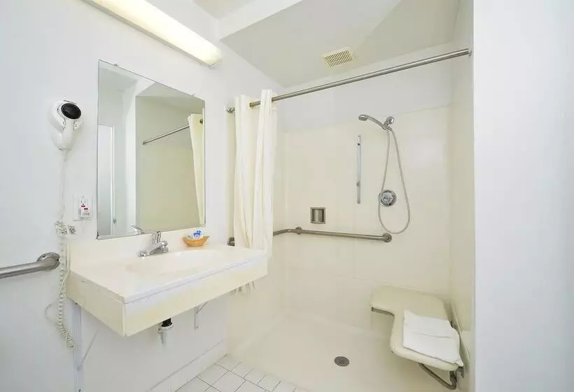 בית מלון כפרי Americas Best Value Inn Chico