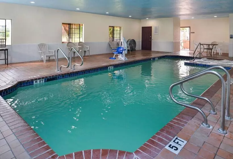 Отель Americas Best Value Inn Houston At Fm 1960 & I 45